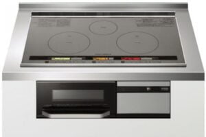 Bếp từ Hitachi HT-J100HTWF với ba bếp từ IH và lò nướng